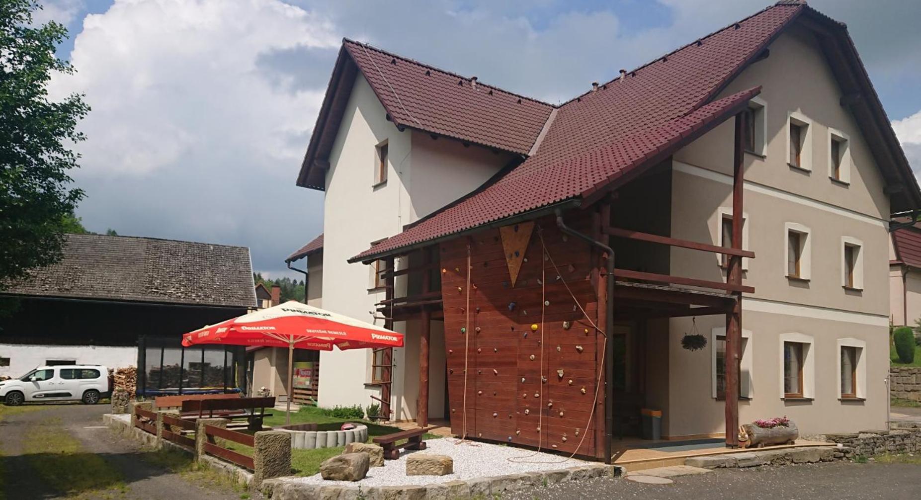 Penzion U Karabiny Adrspach Exterior photo